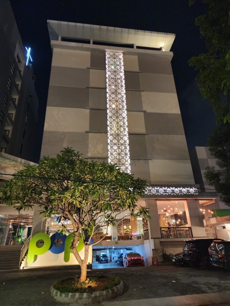  스마랑(Semarang) 숙소 POP! Hotel Pemuda Semarang