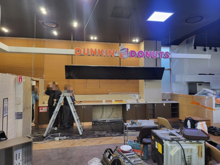  인천 던킨도너츠 LG 49인치 멀티비젼 컨트롤러로 전자메뉴보드
