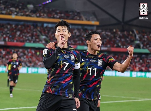 2024 손흥민 vs 황희찬 마지막 맞대결, 토트넘과 울버햄튼 격돌: EPL '코리안 더비' 한국 축구의 전환점 될까 2024 손흥민 vs 황희찬 마지막 맞대결, 토트넘과 울버햄튼 격돌: EPL '코리안 더비' 한국 축구의 전환점 될까
