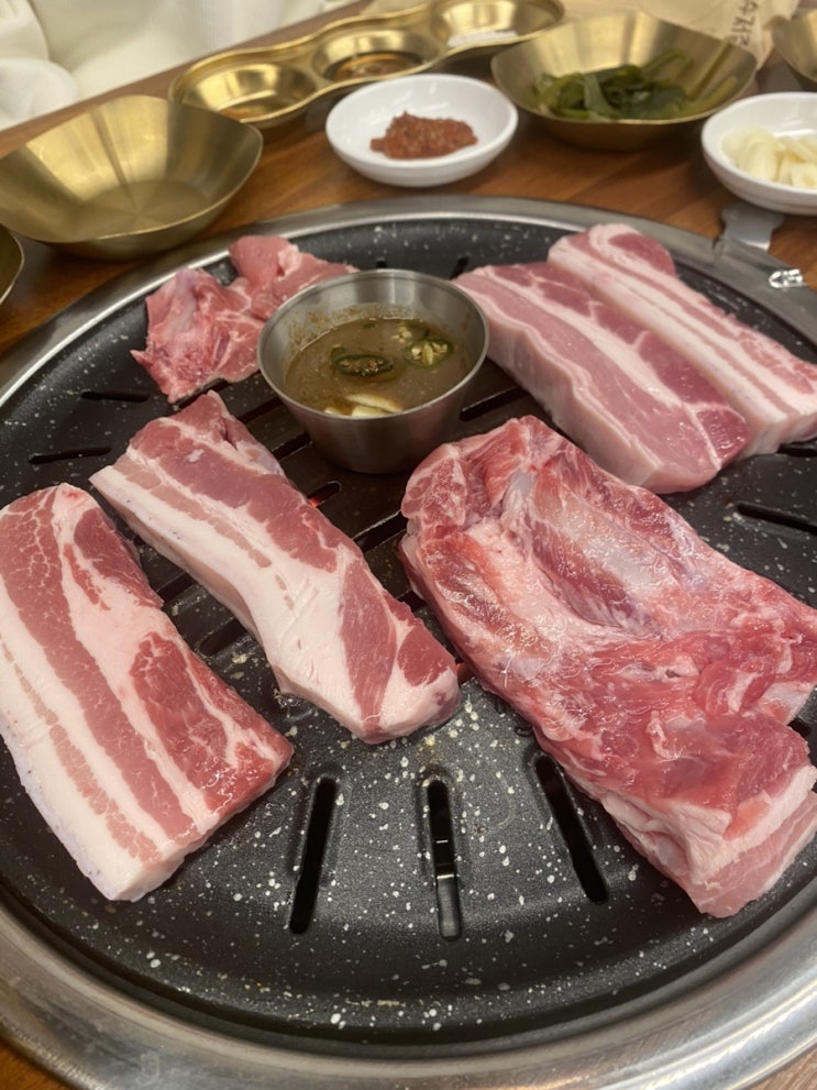 명장동 서원시장 돼지갈비 맛집 연해들 후기