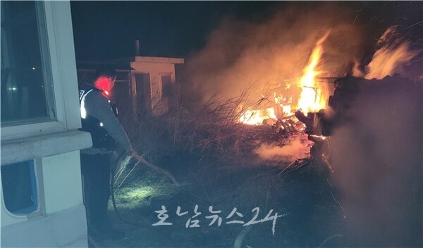  전남경찰, 31일 담당마을 순찰 중 주택가 화재 발견하여 진압으로 생명구조