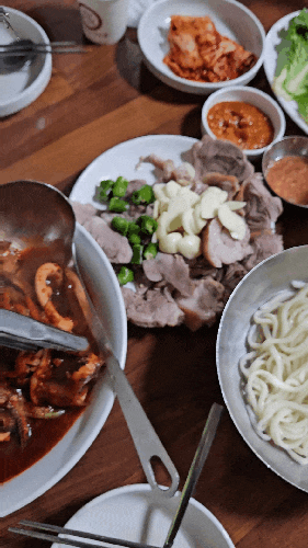 풍자 또간집 대전맛집 두부 오징어 두루치기 수육 전문 광천식당
