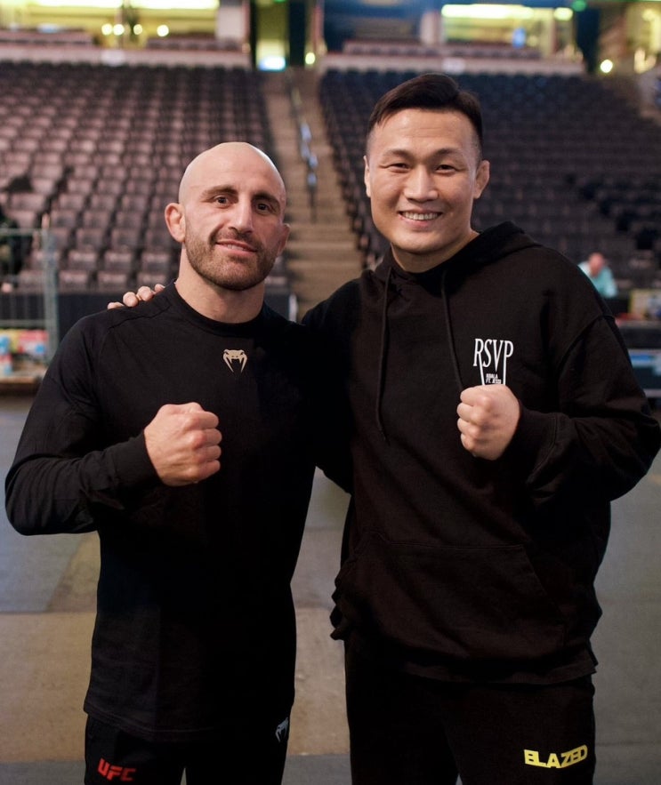 [UFC298] 직관을간 코리안좀비 정찬성! 옛상대 <b>볼카노프스키</b>... 