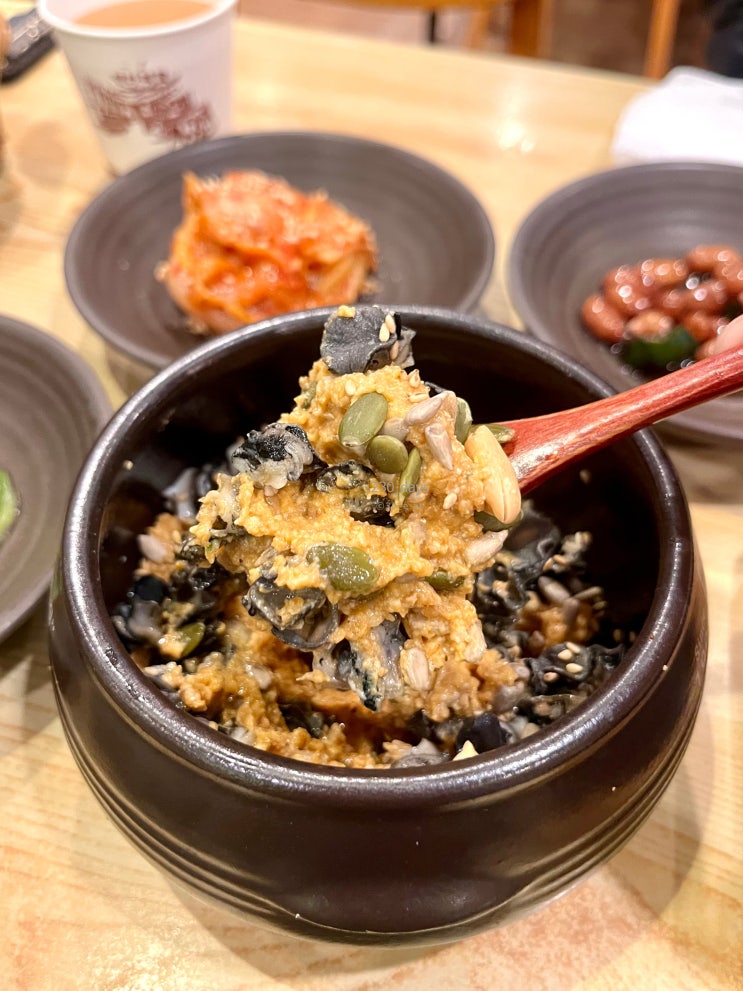  부평역 맛집 오구당당, 짜지않고 부드러운 우렁쌈밥