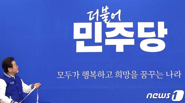 문학진 "전국 곳곳서 '해괴한 여론조사' 진행중"수도권과 호남 등 6곳 사례 공개. 해당지역 후보들 반발도