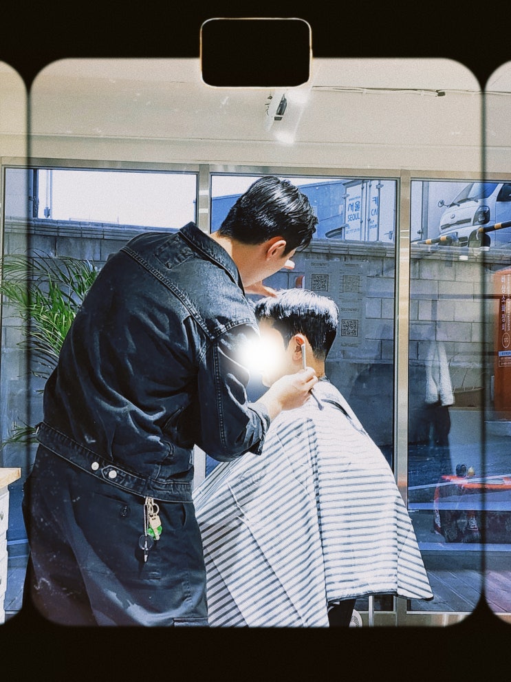  ::슬로우모 맨즈헤어:: 명동 남자머리 잘하는 바버샵 추천