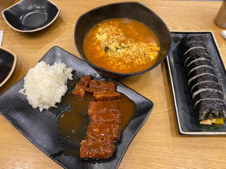 동래 24시 식당 김밥천국 스페셜정식 대신 먹은 메뉴 가격
