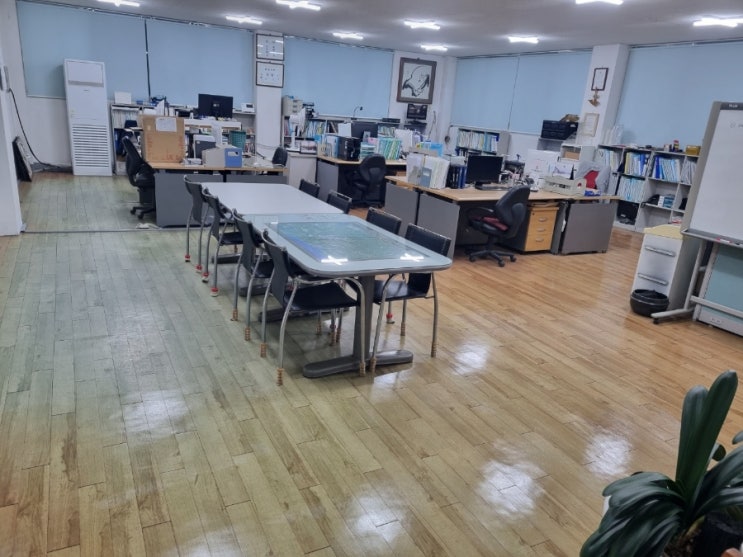  양산사무실청소 어곡사무실 내방객 맞이 바닥청소