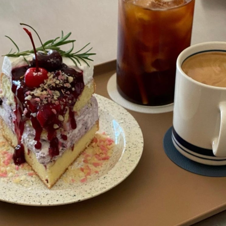  남춘천역 카페, 휘낭시에 커피 디저트 맛집 버터볼커피(+자전거 대여)
