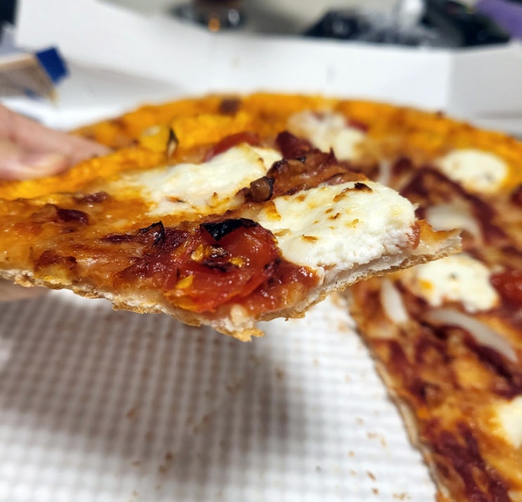 [도미노 클래식리코타 피자]  그닥 해피하지 않은 도미노 해피 데일리 피자