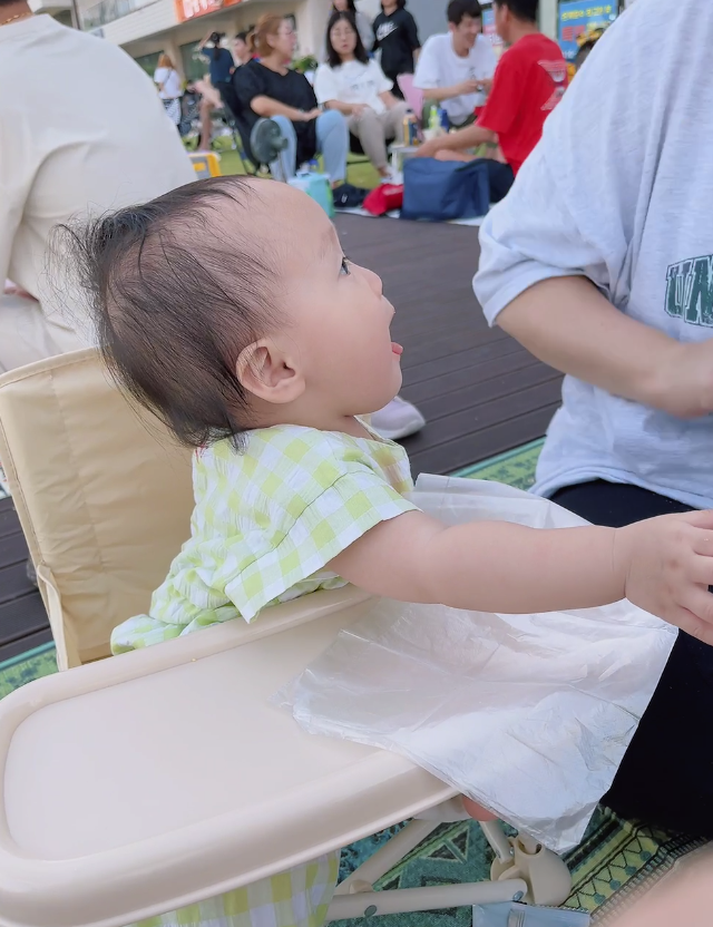  아기방 꾸미기에 고려해야 할 안전 용품