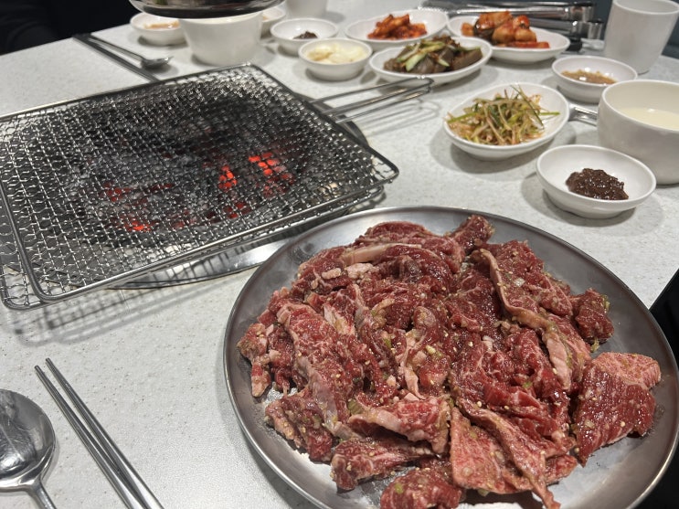  춘천 한우 맛집 멍텅구리 주말 점심 방문 후기 숯불에 굽는 암소 한우 불고기