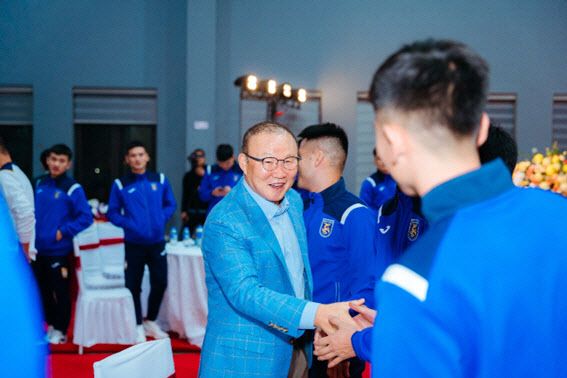 <b>박항서</b> 감독, 베트남 3부리그 '박닌FC' <b>고문</b>으로 복귀