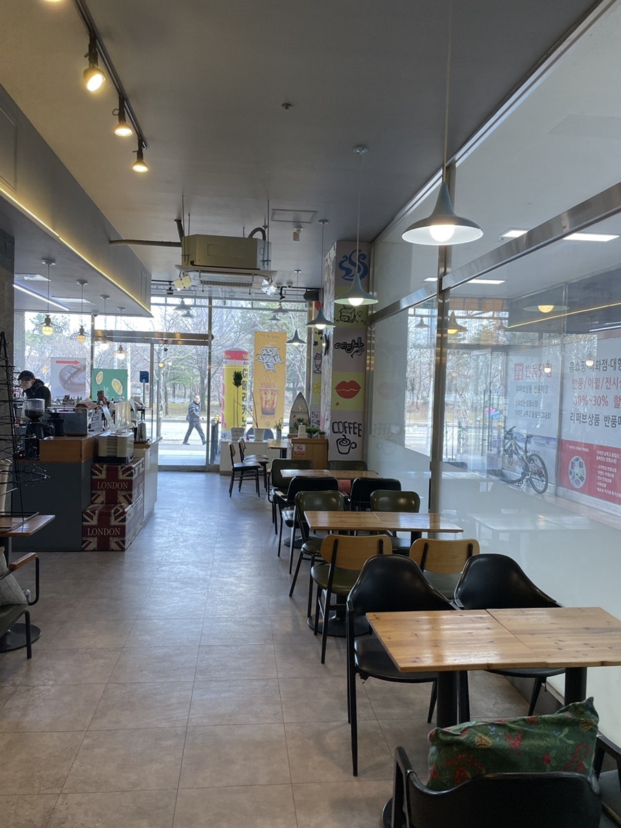카페에쏠로지 월곡점 사진 6