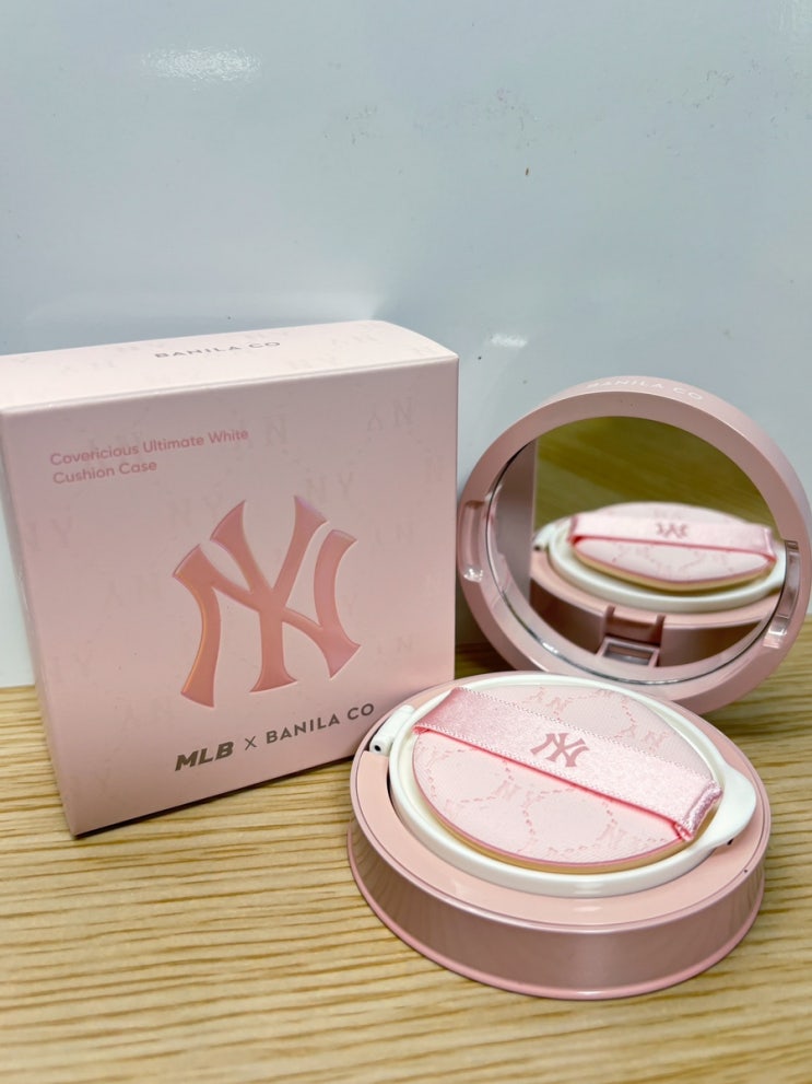  바닐라코 X MLB |  화이트 쿠션 PINK EDITION (케이스+리필 1개) SET | 모이스처 21로제