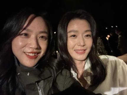<b>탕웨이</b>, <b>전지현</b>•<b>정유미</b>와 '국보급' 만남 화제..런던 패션쇼... 