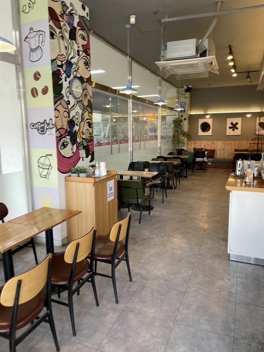 카페에쏠로지 월곡점 사진 4