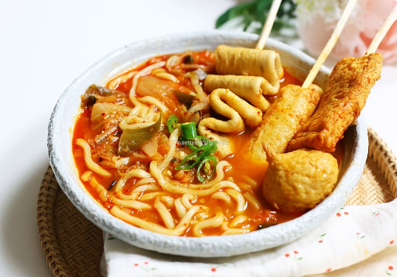 김치 어묵우동 만들기 생생우동 김치우동 만들기