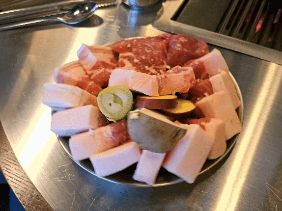  구디 고깃집 뭉텅 구로디지털단지점 구디역 주먹고기 맛집