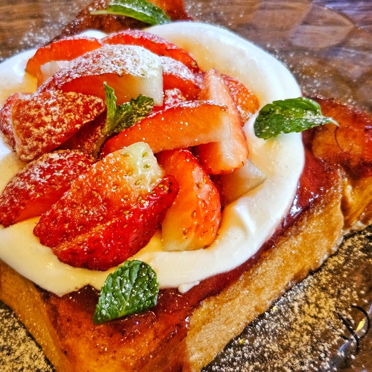 부산 광안리 카페추천 덕미아틀리에 광안점 딸기프렌치토스트 맛집 부산 광안리 카페추천 덕미아틀리에 광안점 딸기프렌치토스트 맛집