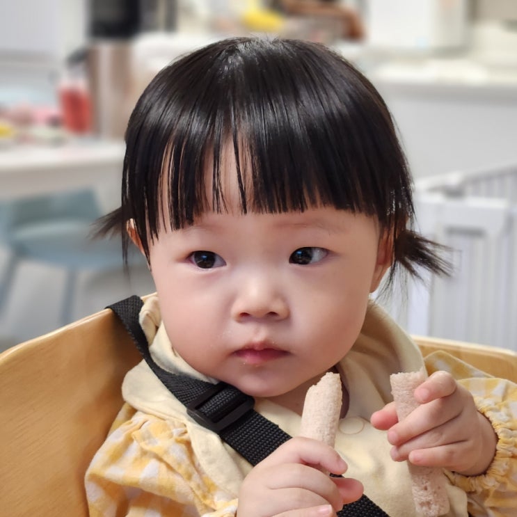  15개월 여자아기 앞머리자르기 집에서 셀프미용했어요