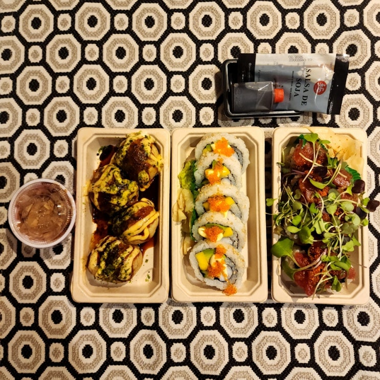  [마드리드 맛집] YOKALOKA 요카로카 일식 캘리포니아롤 매운참치김밥 타코야키 찰진밥