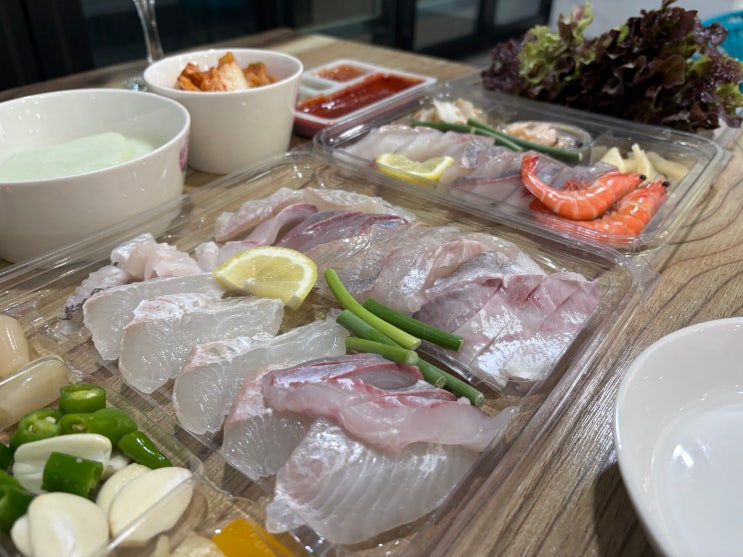  양양 쏠비치 싱싱하고 두툼한 모둠회 맛집 어실장회포장
