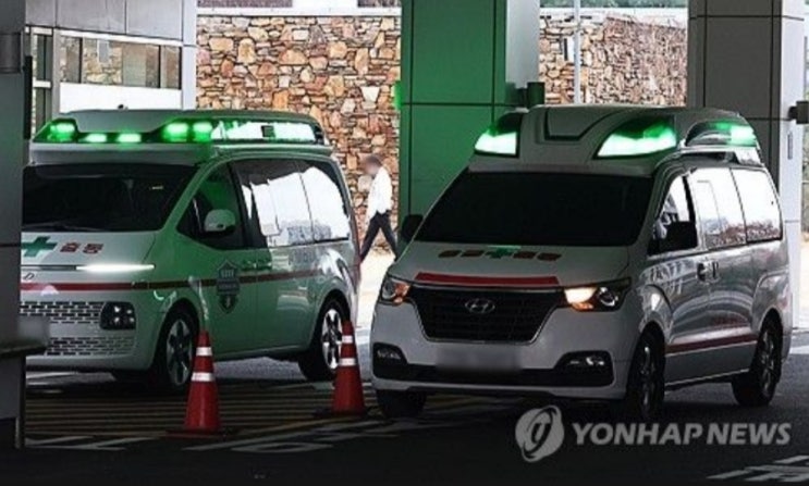 <실시간 핫이슈> 복지부 "100개 병원서 8천816명 전공의 사직...7천813명 결근" <실시간 핫이슈> 복지부 "100개 병원서 8천816명 전공의 사직...7천813명 결근"