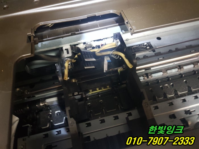 인천 서구 연희동 프린터수리 HP7612 무한잉크 헤드및 잉크막힘으로 프린트기 헤드교체 설치 작업 출장as 인천 서구 연희동 프린터수리 HP7612 무한잉크 헤드및 잉크막힘으로 프린트기 헤드교체 설치 작업 출장as