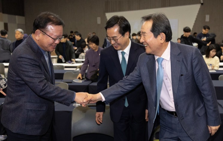 <b>정세균</b>·<b>김부겸</b> “<b>이재명</b>이 바로잡지 않으면 총선 기여 못한다”