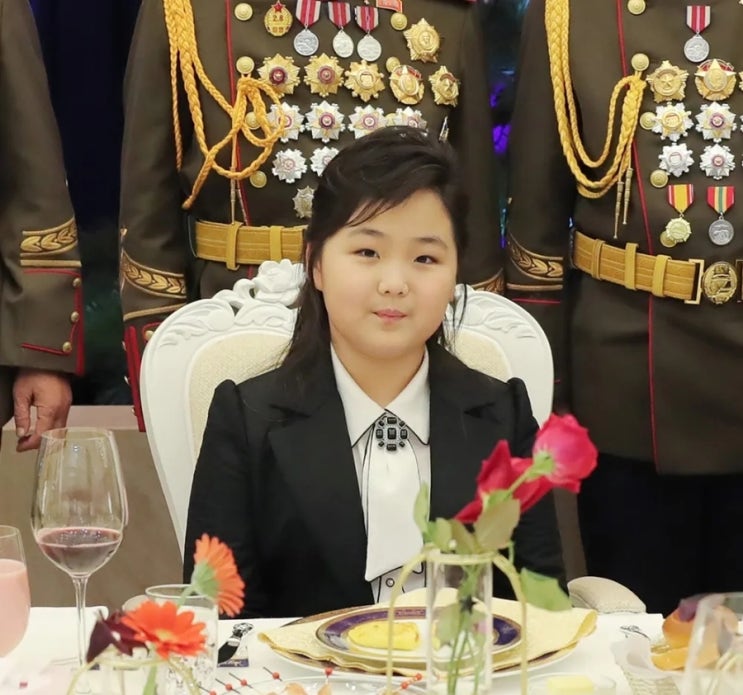 <b>김주애</b> 사주팔자.(feat. <b>김정은</b> & 리설주 사주팔자)