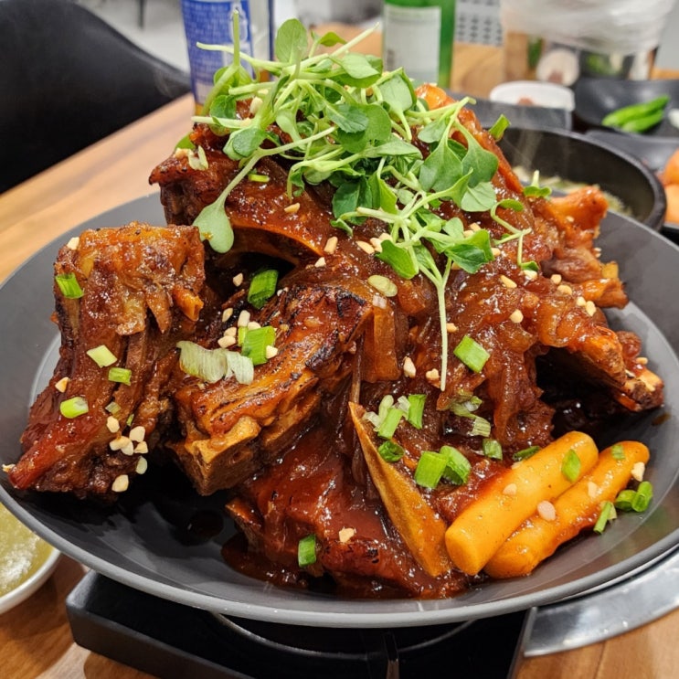  오목교맛집 한사리감자탕&뼈구이 | 매운 음식이 당긴다면 여기로