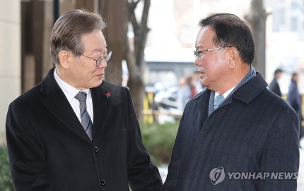 [거세지는 민주 비명계 <b>공천</b> 반발] <b>원로</b>들도 "아주 큰 일 났다"