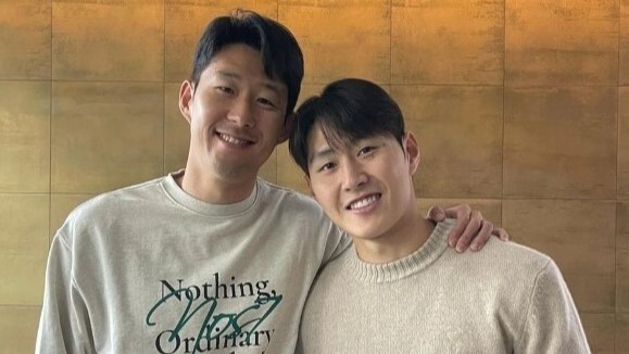 <b>손흥민</b>, <b>이강인</b> <b>사과</b>에 용서하고 '활짝'