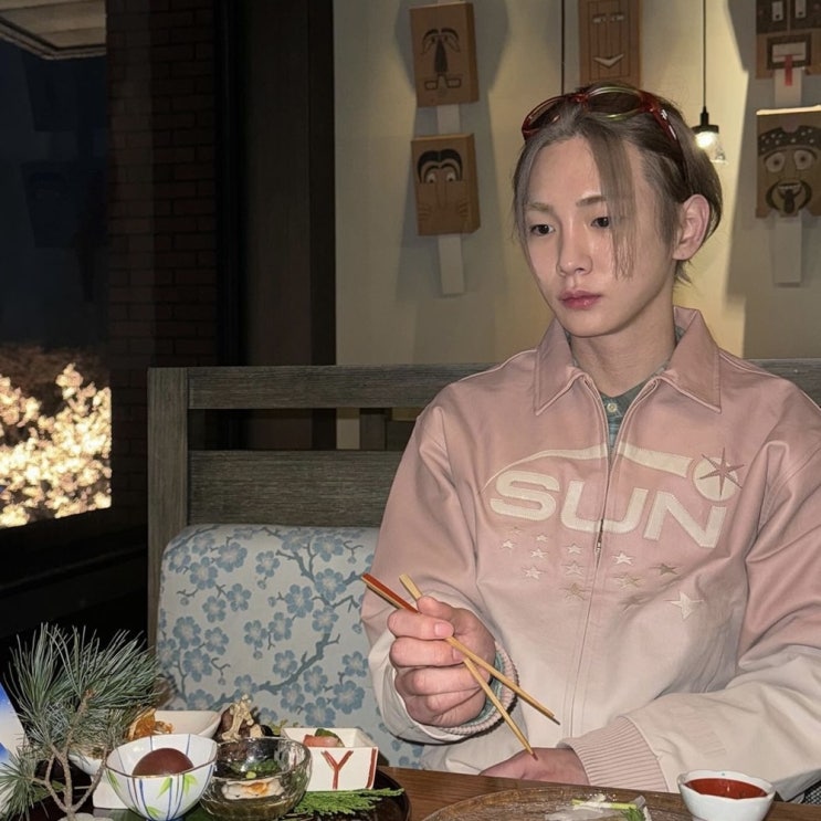  샤이니 키 남자 가죽자켓 코디 속 선데이후르츠마켓 라이더자켓