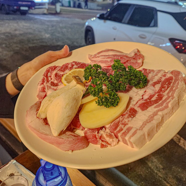  울산 공업탑 고기집 맛내음왕소금구이 주차장 단체석 보유