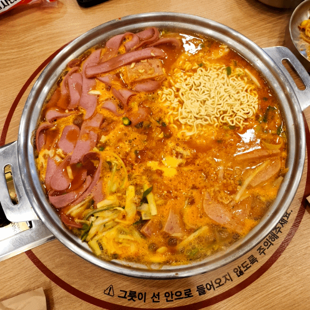 줄 서는 부대찌개 맛집 가산동 부대옥 줄 서는 부대찌개 맛집 가산동 부대옥