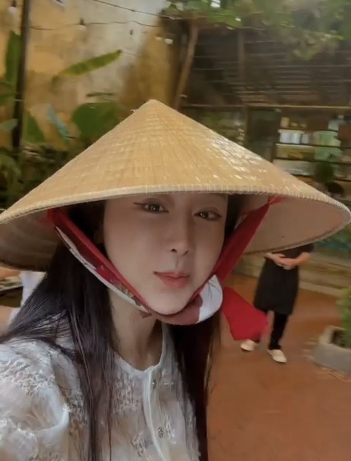 '조작 논란' 함소원, 연예계 복귀하나?..."한국에서 살 집 알아보는 중" '조작 논란' 함소원, 연예계 복귀하나?..."한국에서 살 집 알아보는 중"