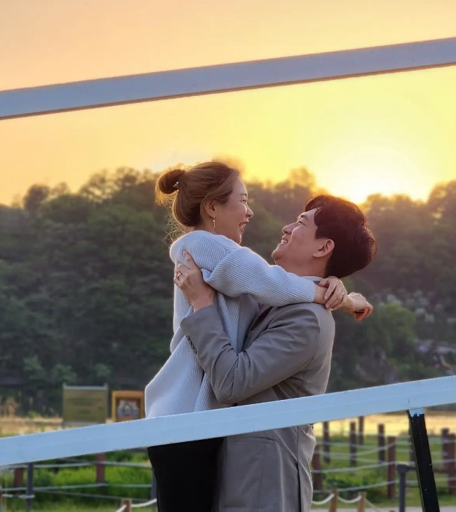'나는 솔로' 6기 정숙영식, 난임 부부였다...주사 맞고 '임테기' 두 줄→잠깐이나마 행복했어 '나는 솔로' 6기 정숙영식, 난임 부부였다...주사 맞고 '임테기' 두 줄→잠깐이나마 행복했어