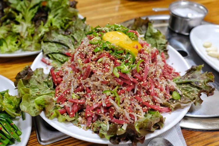  인생 육회 맛집 종로 5가 백제정육점 : 15년 이상 단골