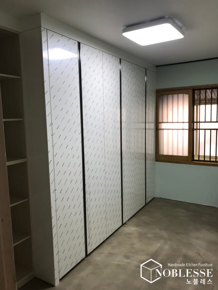 16자 ㄱ자 여닫이 붙박이장 맞춤 제작