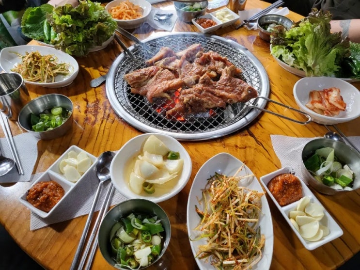  신림 고기집 : 숯불에 굽는 돼지갈비신촌숯불구이