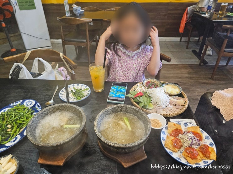  다낭 벱꿰 현지식 가정식 식당 가격 메뉴 뚝배기 도가니 쌀국수 아이와 맛보기
