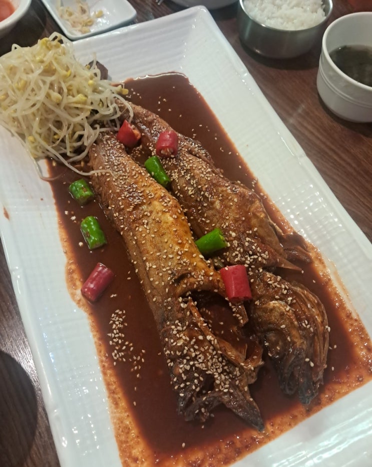 이태원 녹사평 맛집_회나무식당 정갈한 집밥 경리단길 한식당 이태원 녹사평 맛집_회나무식당 정갈한 집밥 경리단길 한식당