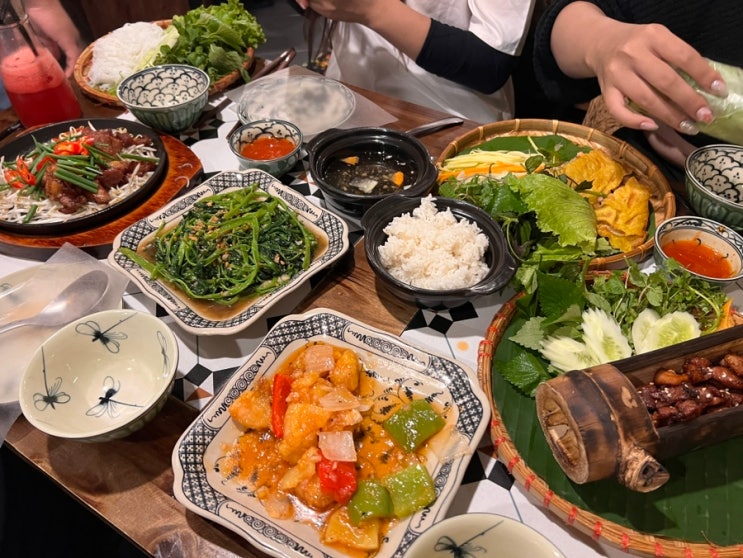 베트남 하노이 현지인추천 깨끗한 로컬 꿀 맛집 Met 레스토랑 &비건푸드