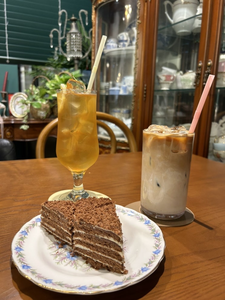  인천 서구청역 카페 그레이스티카페 데이트 맛집