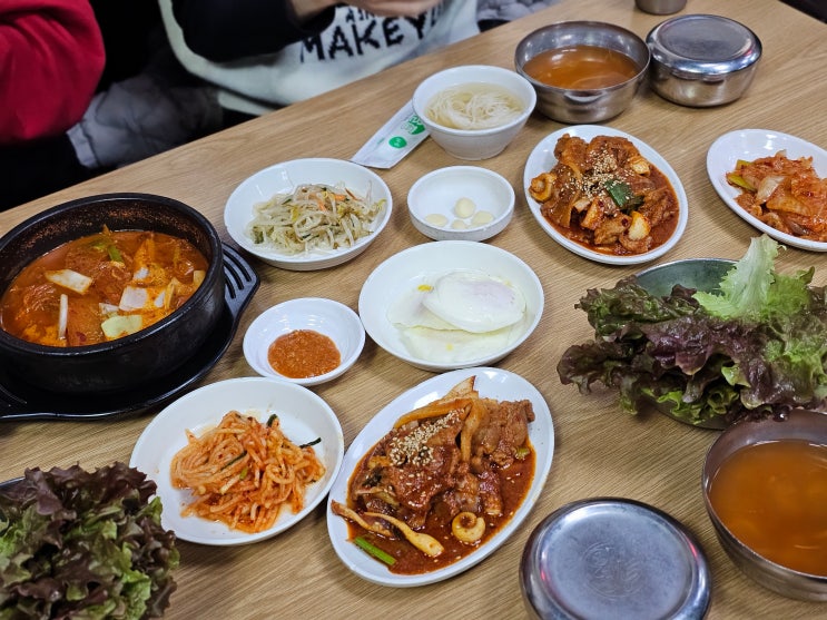  감나무집기사식당 고등어김치조림 오삼불고기 연남동맛집 인정