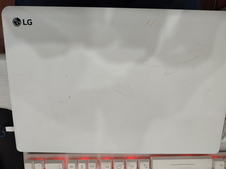 오정동컴퓨터수리 lg노트북 사용중 부팅느림 사용중멈춤 전체적으로 느려져서 윈도우설치 요청입니다.