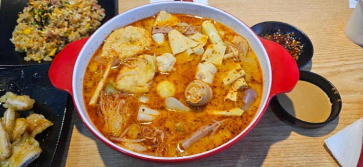 믿을 수 없는 착한 가격에 푸짐한 마라탕...맛짱마라탕 목동점 (꿔바러우, 계란 볶음밥) 믿을 수 없는 착한 가격에 푸짐한 마라탕...맛짱마라탕 목동점 (꿔바러우, 계란 볶음밥)