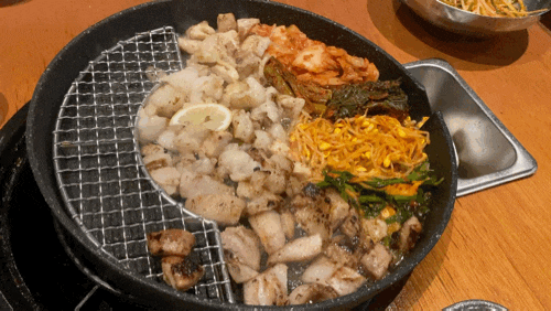  대구 수성구 신천시장 구워주는 고기집 꽃돼지식당 수성점